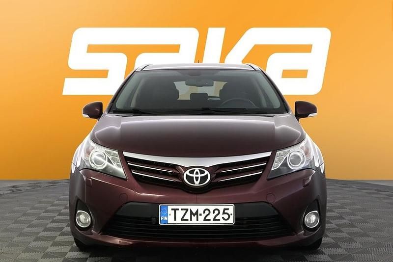 Käytetty Toyota Avensis Active 124 HP (91 kW) 2014 Farmari