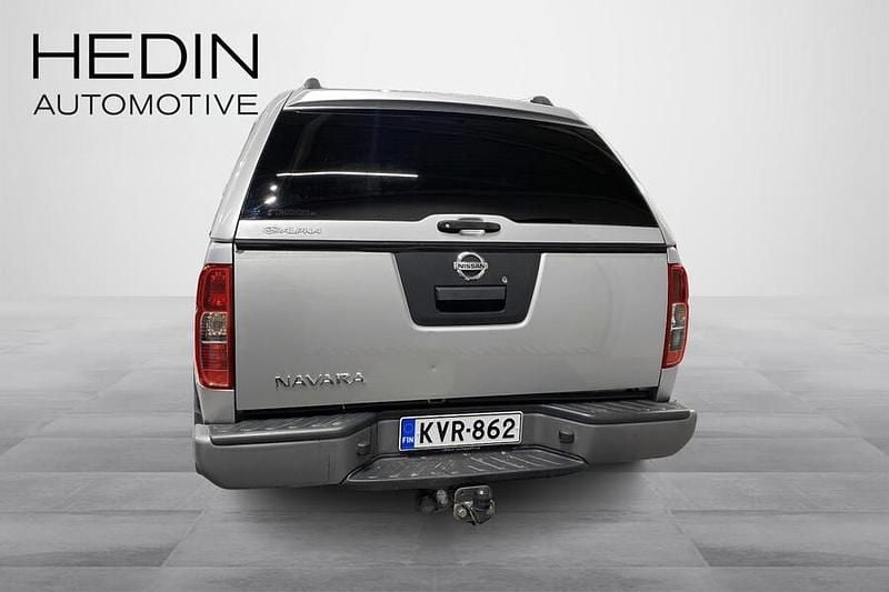 Käytetty Nissan Navara 190 HP (139 kW) 2014 Hopea Nouto