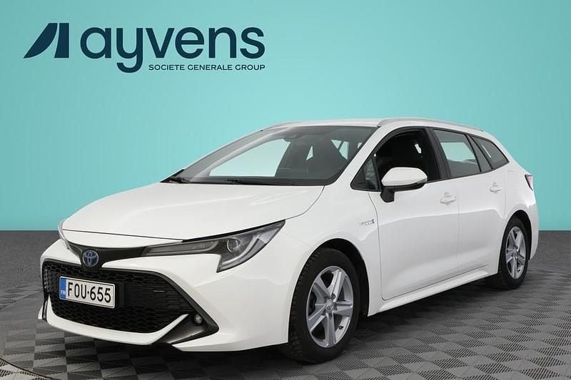 Valkoinen Käytetty 2021 Toyota Corolla Active Farmari | 22 900 € (Perustarjous) - Kuva 1/4