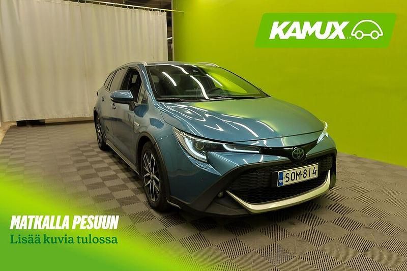 Sininen Käytetty 2020 Toyota Corolla Farmari | 16 900 € (Hyvä tarjous) - Kuva 1/3