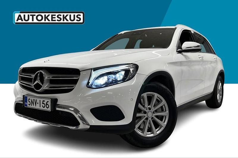 Valkoinen Käytetty 2016 Mercedes GLC250 Business Katumaasturi | 20 990 € (Supertarjous) - Kuva 1/3