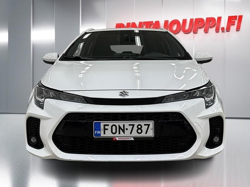 Käytetty Suzuki Swace GL 122 HP (89 kW) 2021 Valkoinen Farmari