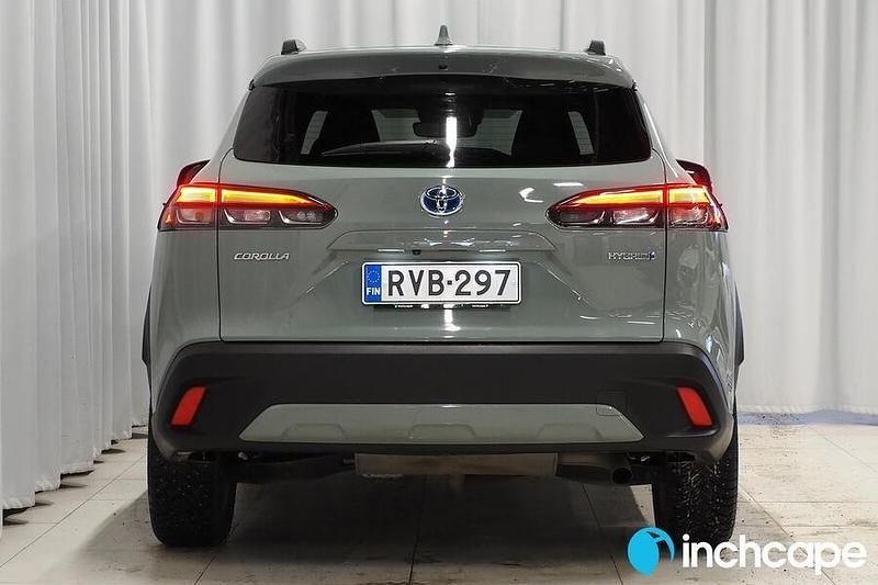 Käytetty Toyota Corolla Cross Edition 197 HP (144 kW) 2023 Katumaasturi