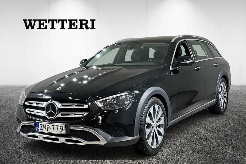 Käytetty Mercedes E220 All-Terrain 194 HP (142 kW) 2021 Musta Farmari