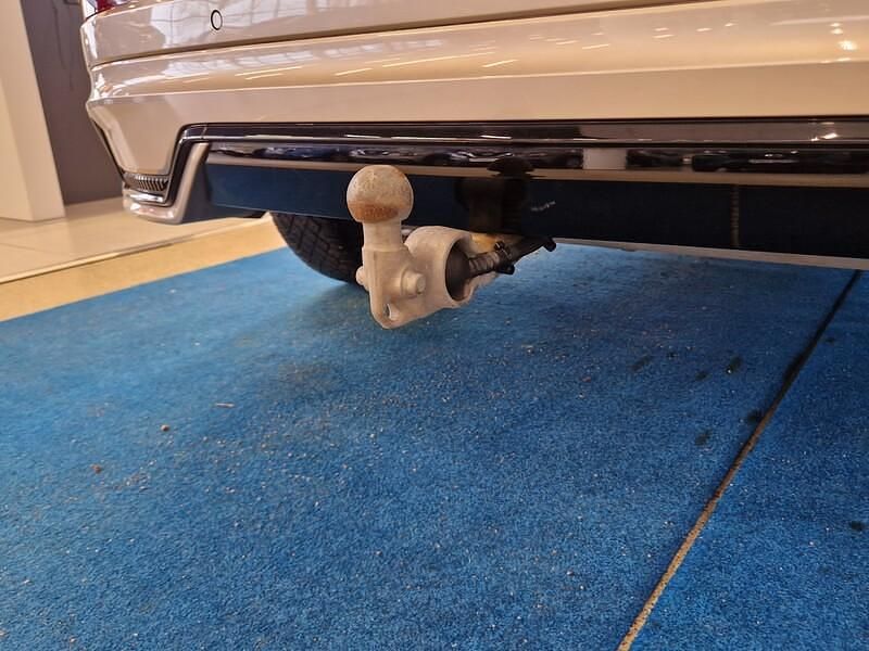 Käytetty Volvo XC60 Plus 456 HP (335 kW) 2023 Katumaasturi