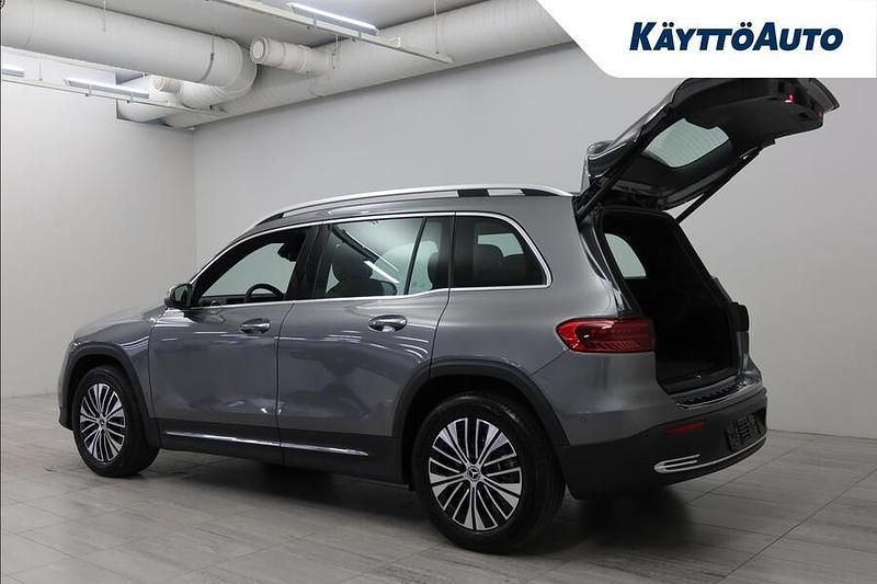 Uusi Mercedes EQB250+ Business 139 kW (190 HP) 2025 Harmaa Katumaasturi