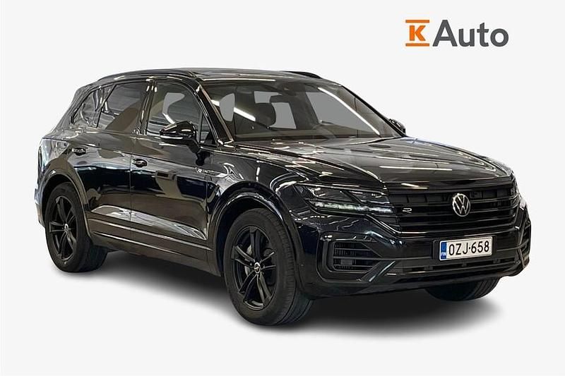 Käytetty VW Touareg R 340 HP (250 kW) 2020 Musta Katumaasturi