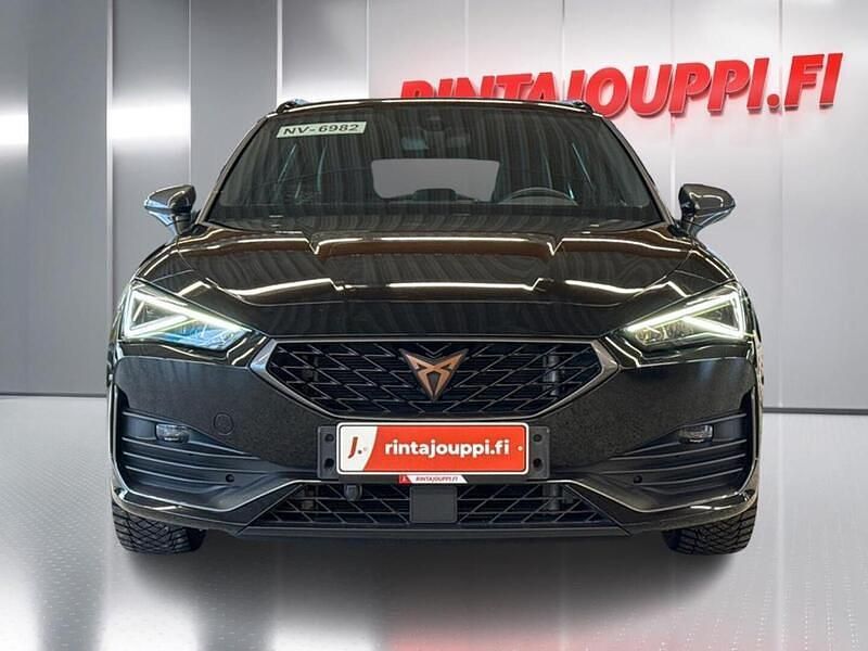 Käytetty Cupra Leon 150 HP (110 kW) 2024 Musta Farmari