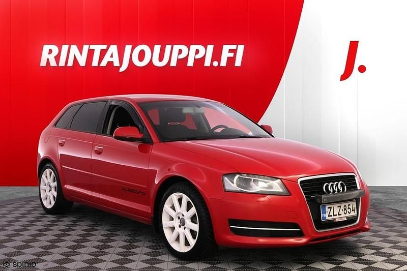 Käytetty Audi A3 Sportback Attraction 140 HP (102 kW) 2011 Punainen Viistoperä