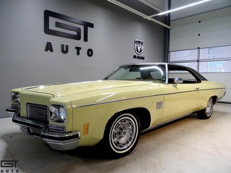 Käytetty Oldsmobile Delta 88 175 HP (128 kW) 1972 Coupe - kaksiovinen