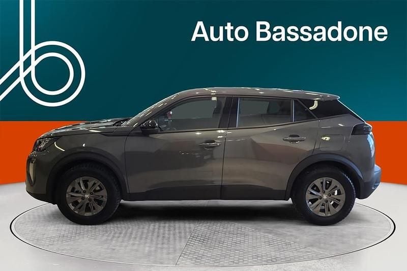 Käytetty Peugeot 2008 Active 131 HP (96 kW) 2024 Katumaasturi