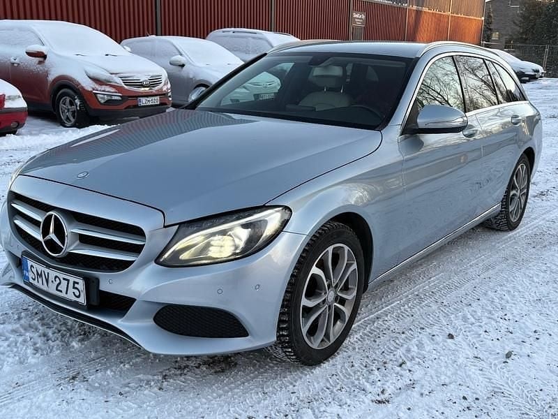 Käytetty Mercedes C300 204 HP (150 kW) 2015 Farmari