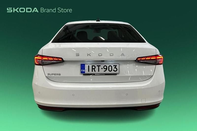 Käytetty Skoda Superb Style 150 HP (110 kW) 2025 Sedan