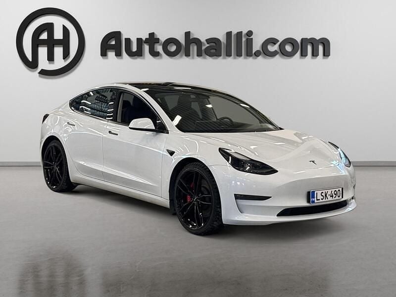 Käytetty Tesla Model 3 Performance 461 kW (627 HP) 2023 Sedan
