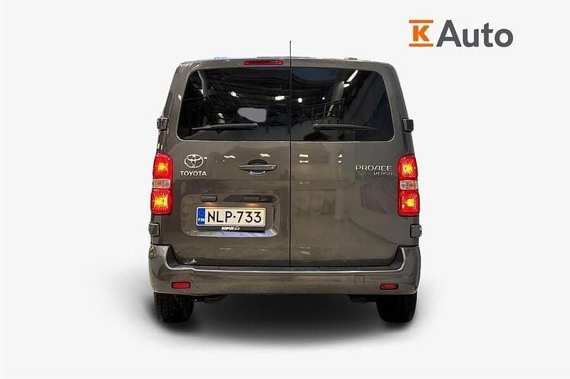 Käytetty Toyota Proace Verso Active 177 HP (130 kW) 2019 Harmaa Farmari