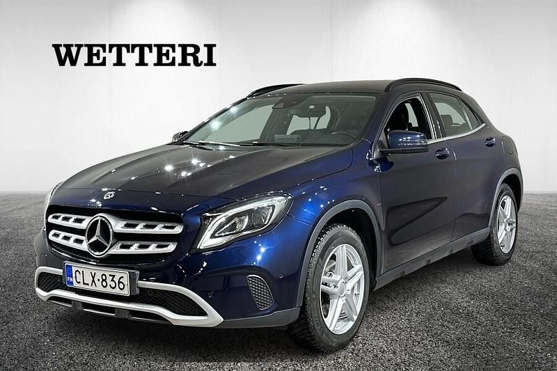 Sininen Käytetty 2018 Mercedes GLA200 Business Katumaasturi | 18 900 € (Kallis) - Kuva 1/4