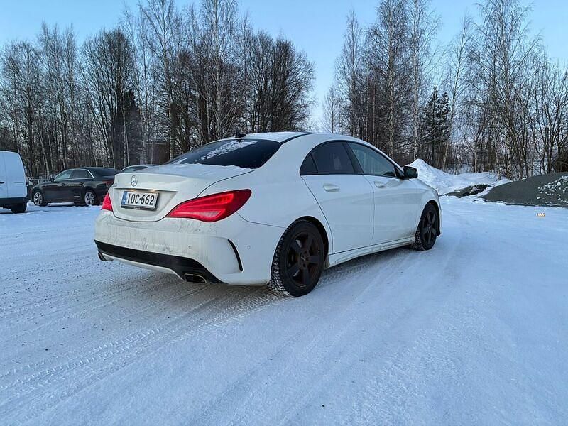 Käytetty Mercedes CLA200 Business 156 HP (114 kW) 2016 Coupe - kaksiovinen
