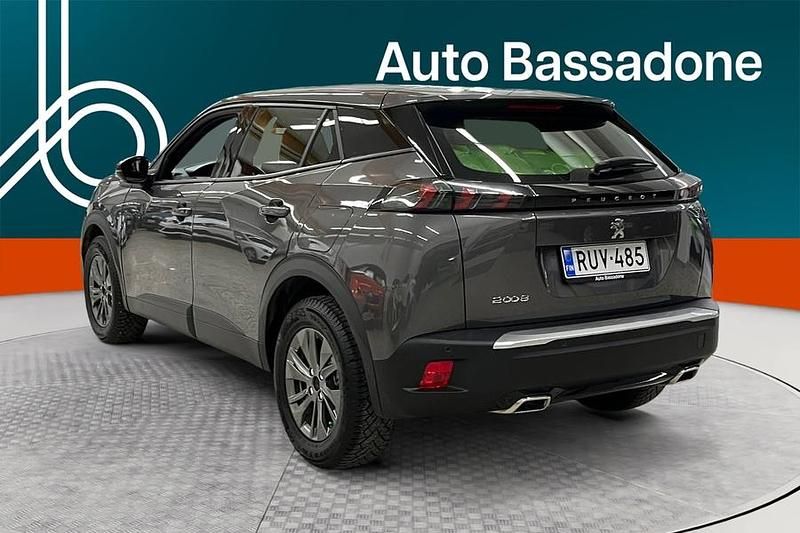 Käytetty Peugeot 2008 Active 131 HP (96 kW) 2023 Katumaasturi