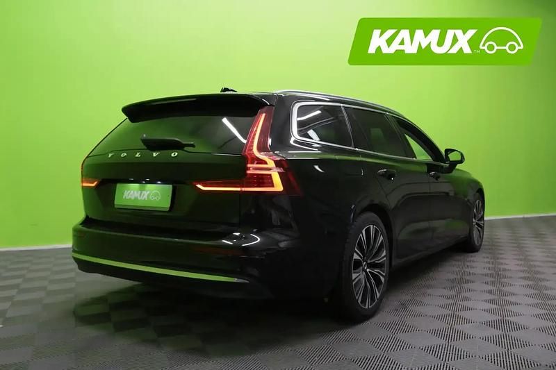 Käytetty Volvo V60 Business Edition 197 HP (144 kW) 2022 Musta Farmari