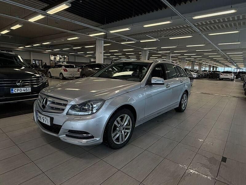 Käytetty Mercedes C180 Business 156 HP (114 kW) 2013 Harmaa Farmari