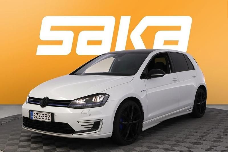 Käytetty VW Golf VII GTE 204 HP (150 kW) 2015 Viistoperä