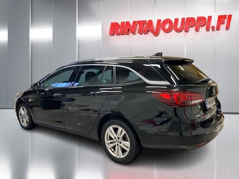 Käytetty Opel Astra Innovation 105 HP (77 kW) 2018 Farmari