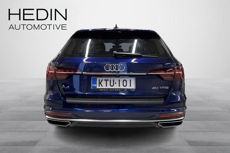 Käytetty Audi A4 Advanced 190 HP (139 kW) 2020 Sininen Farmari