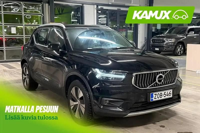 Musta Käytetty 2021 Volvo XC40 Inscription Katumaasturi | 28 790 € (Supertarjous) - Kuva 1/4