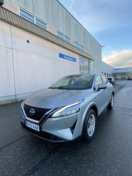 Hopea Käytetty 2024 Nissan Qashqai Acenta Katumaasturi | 27 900 € (Perustarjous) - Kuva 1/4