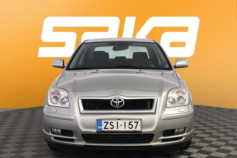 Käytetty Toyota Avensis Elegant 147 HP (108 kW) 2006 Sedan