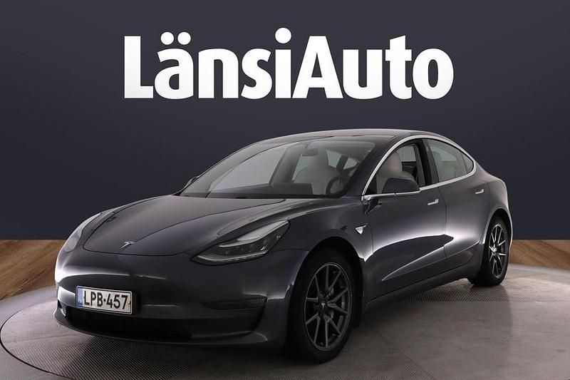Käytetty 2020 Tesla Model 3 Sedan | 23 730 € (Hyvä tarjous) - Kuva 1/2