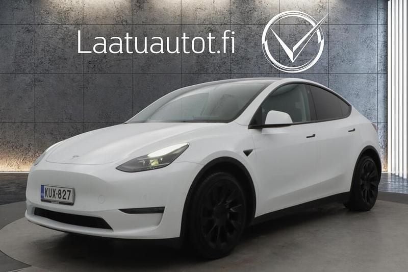 Käytetty Tesla Model Y 258 kW (351 HP) 2022 Katumaasturi