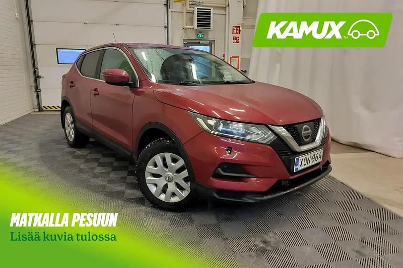Käytetty Nissan Qashqai Visia 116 HP (85 kW) 2018 Punainen Katumaasturi