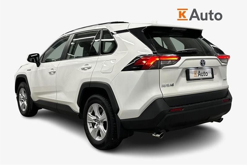 Käytetty Toyota RAV4 Hybrid Active 218 HP (160 kW) 2020 Valkoinen Katumaasturi