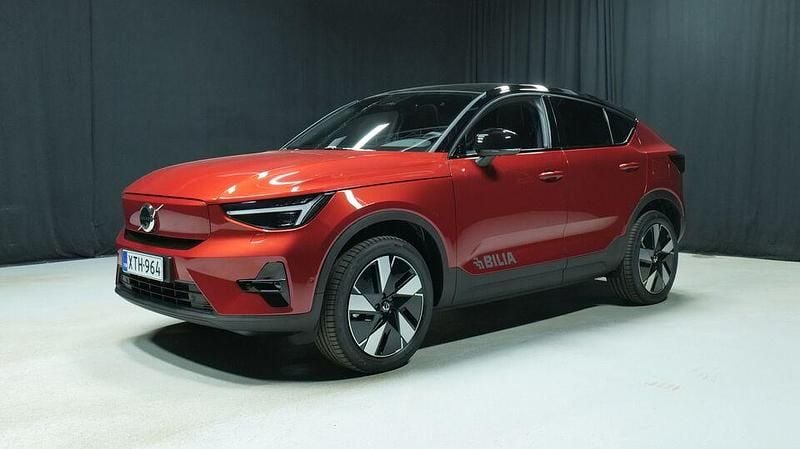 Uusi Volvo EC40 Plus 185 kW (252 HP) 2025 Punainen Katumaasturi