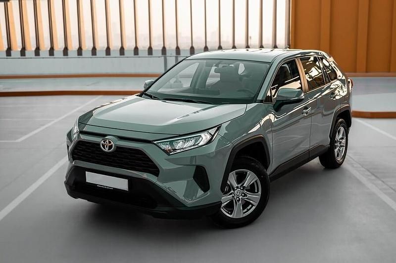 Käytetty 2023 Toyota RAV4 Hybrid Active Katumaasturi | 42 800 € (Perustarjous) - Kuva 1/1