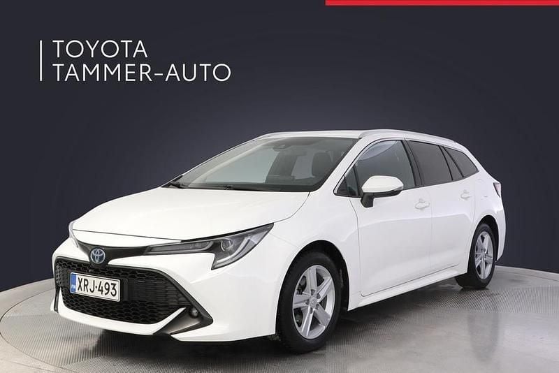 Käytetty Toyota Corolla Edition 122 HP (89 kW) 2022 Valkoinen Farmari