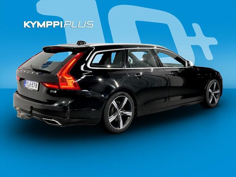 Käytetty Volvo V90 Business Edition 190 HP (139 kW) 2019 Farmari