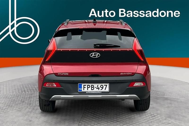 Käytetty Hyundai Bayon Style 120 HP (88 kW) 2022 Katumaasturi