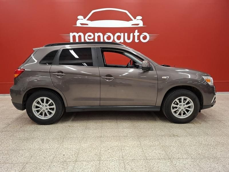 Käytetty Mitsubishi ASX Invite 117 HP (86 kW) 2019 Katumaasturi