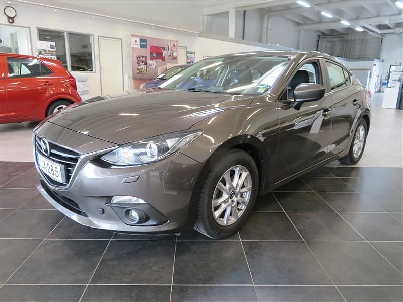 Harmaa Käytetty 2016 Mazda 3 Touring Sedan | 14 700 € (Perustarjous) - Kuva 1/4