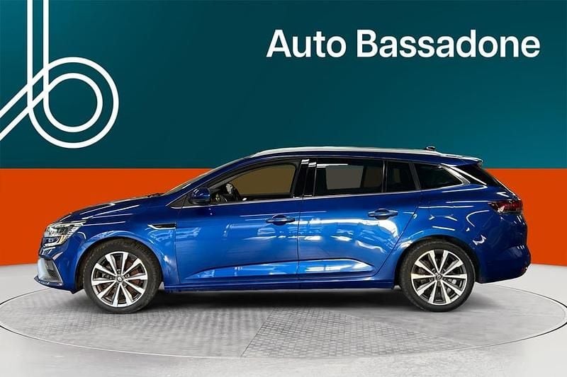 Käytetty Renault Mégane IV Bose Edition 91 HP (66 kW) 2021 Farmari