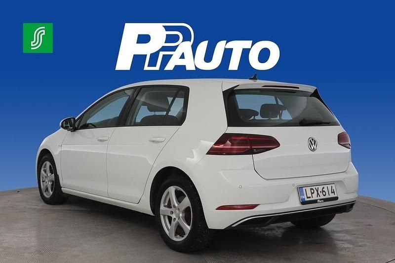Käytetty VW e-Golf S 100 kW (136 HP) 2017 Valkoinen Viistoperä