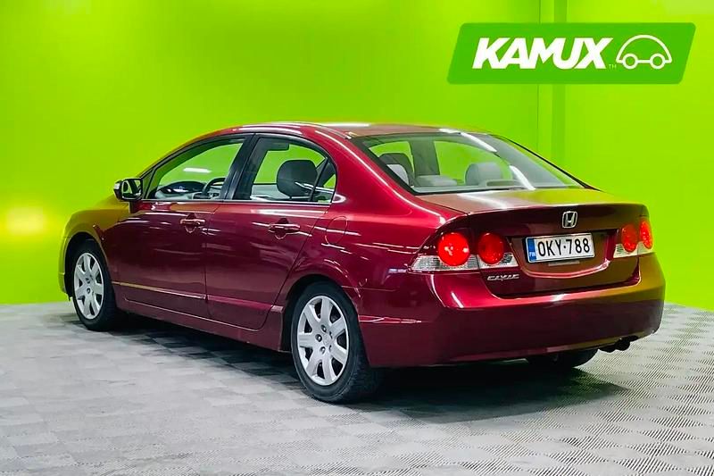 Käytetty Honda Civic Comfort 140 HP (102 kW) 2007 Punainen Sedan