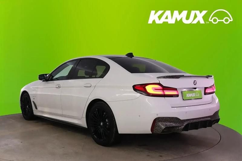 Käytetty BMW 530e M Sport 292 HP (214 kW) 2021 Valkoinen Sedan