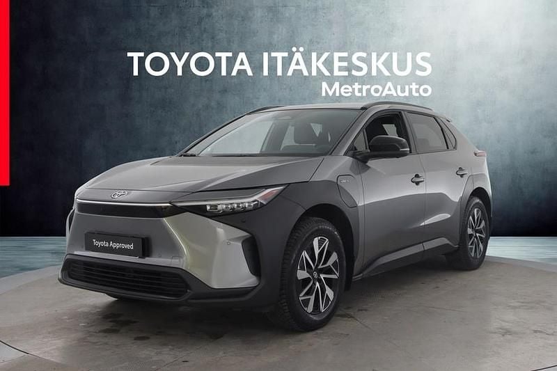 Harmaa Käytetty 2025 Toyota bZ4X Edition Katumaasturi | 39 990 € (Perustarjous) - Kuva 1/4