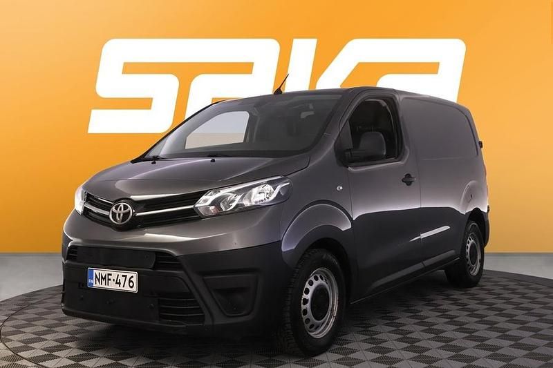 Käytetty Toyota Proace 102 HP (75 kW) 2021 Tila-auto