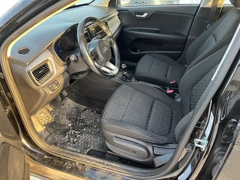 Käytetty Kia Rio LX 84 HP (61 kW) 2019 Viistoperä