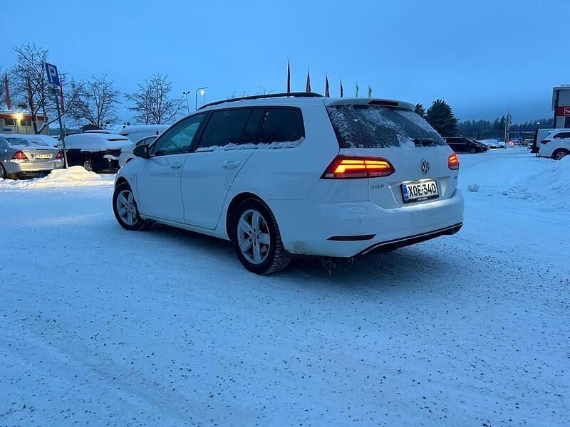 Käytetty VW Golf VII Comfortline 110 HP (80 kW) 2018 Farmari