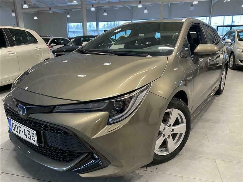 Ruskea (beige) Käytetty 2020 Toyota Corolla Active Farmari | 13 960 € (Kallis) - Kuva 1/4